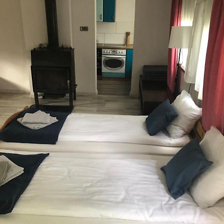 Dom Nad Krutynia Apartamento Ukta Exterior foto